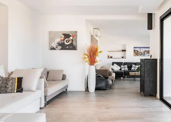 Villa Sophie Alt Standing, Frente Al Club Nautico *