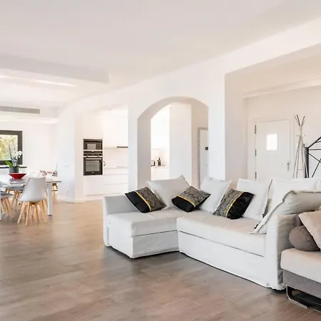 Villa Sophie Alt Standing, Frente Al Club Nautico