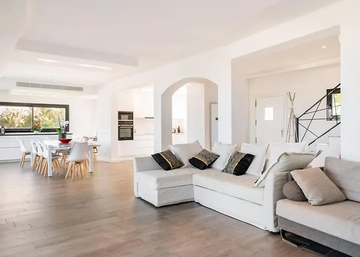 Villa Sophie Alt Standing, Frente Al Club Nautico